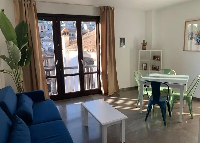 Cosy Apartment With Great Views On Old Town